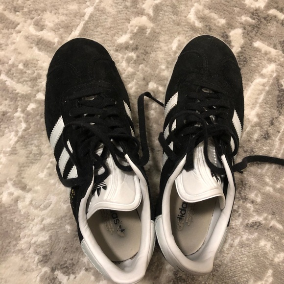ADIDAS BLACK AND WHITE SNEAKERS - Picture 3 of 4